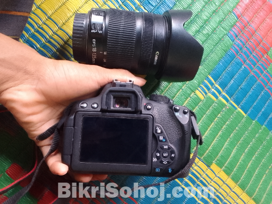 কেমরা 700D lens:18-135